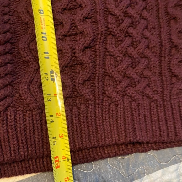 Kendall & Kylie Cropped Cable Knit Sweater, Medium - Picture 7 of 7
